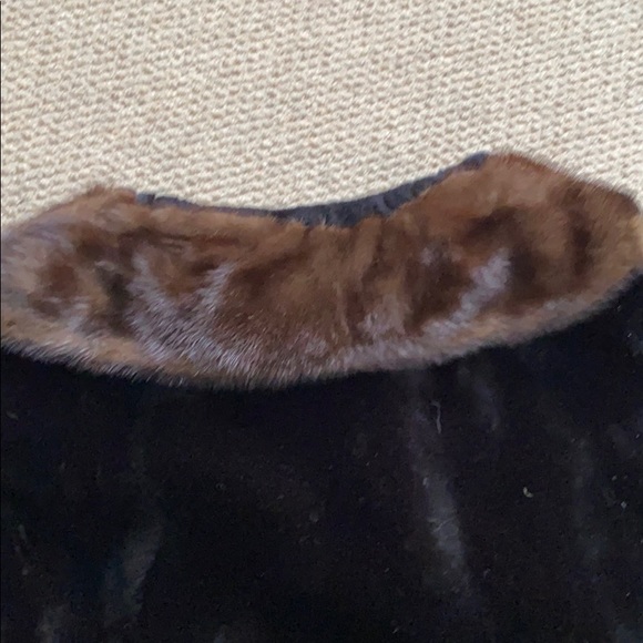 Vintage jacket with fur collar - Picture 5 of 16